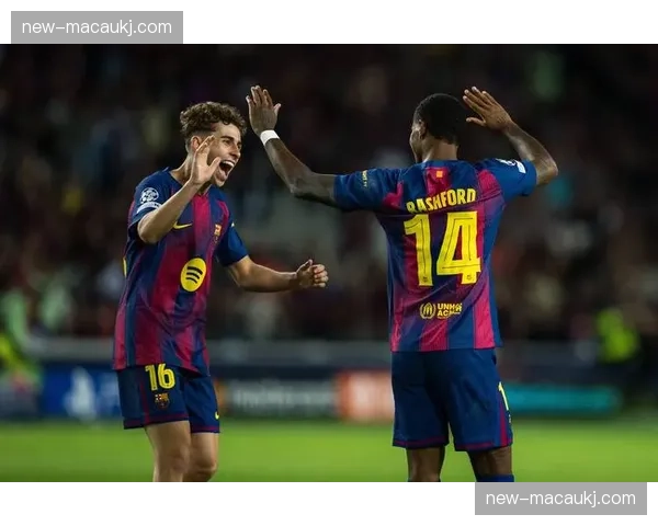 西甲欧冠资格争夺进入白热化阶段，比利亚雷亚尔紧咬马竞积分